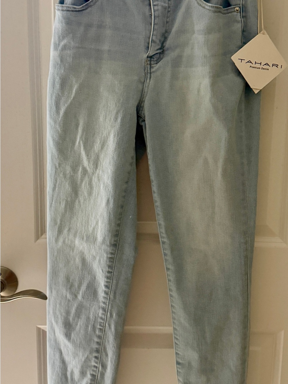 Tahari Women's Pale Blue Skinny Jeans